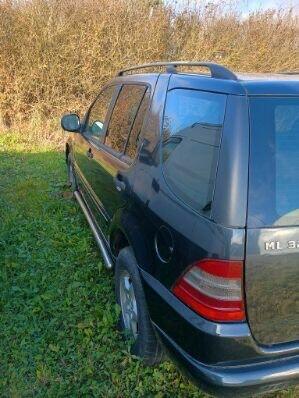 mercedes benz ML 320 Sandomierz - zdjęcie 3