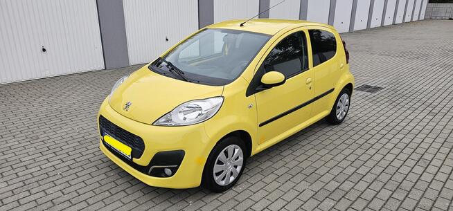 Bardzo ładny Peugeot 107 z klimą! Niski przebieg Żagań - zdjęcie 2