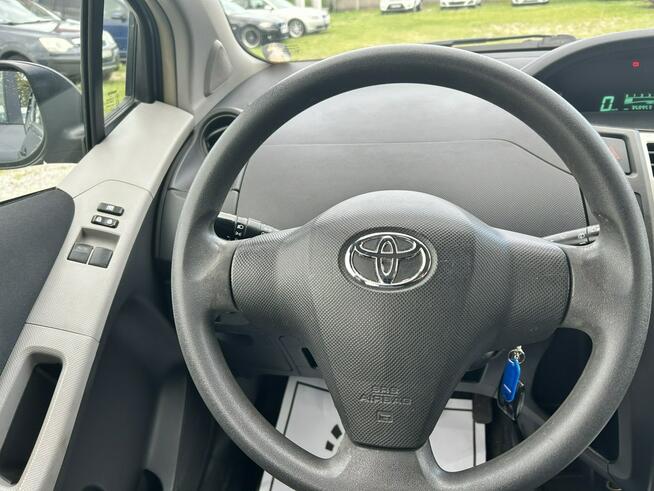 Toyota Yaris Nowe Iganie - zdjęcie 11