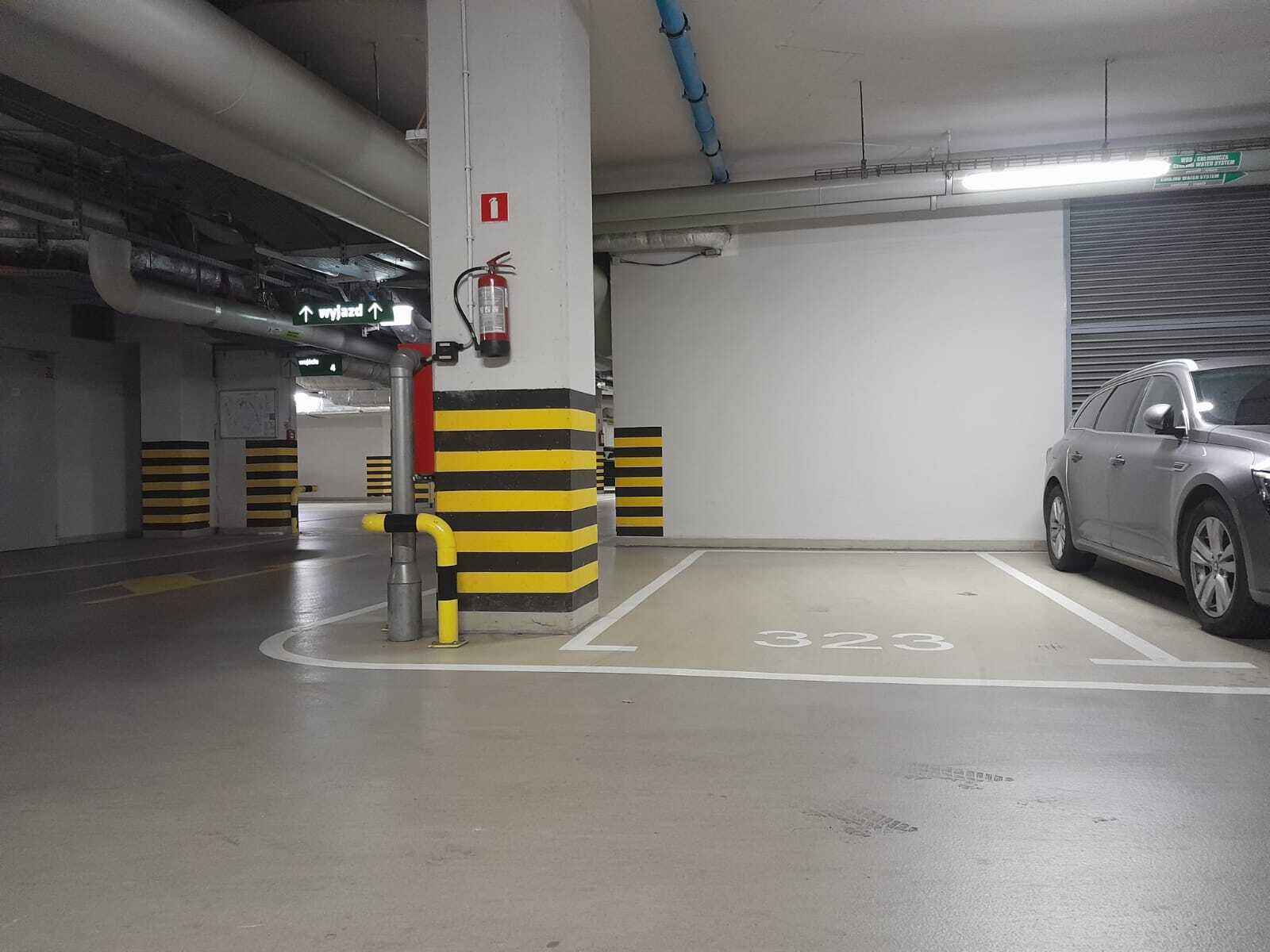 Miejsce w garażu (18 m2) ok. Powstańców Śląskich SKY TOWER (Wrocław) Krzyki - zdjęcie 2