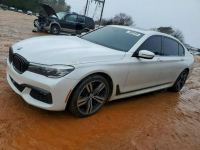 BMW 740 / Head Up / M-pakiet / niski przebieg /