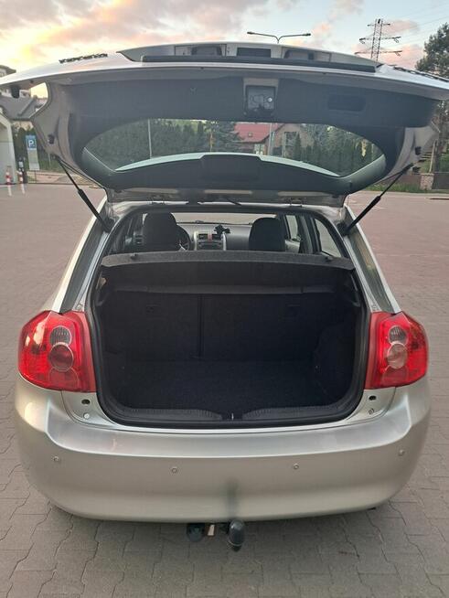 Toyota Auris 1.33 VVT-i 2009 Kraków - zdjęcie 9