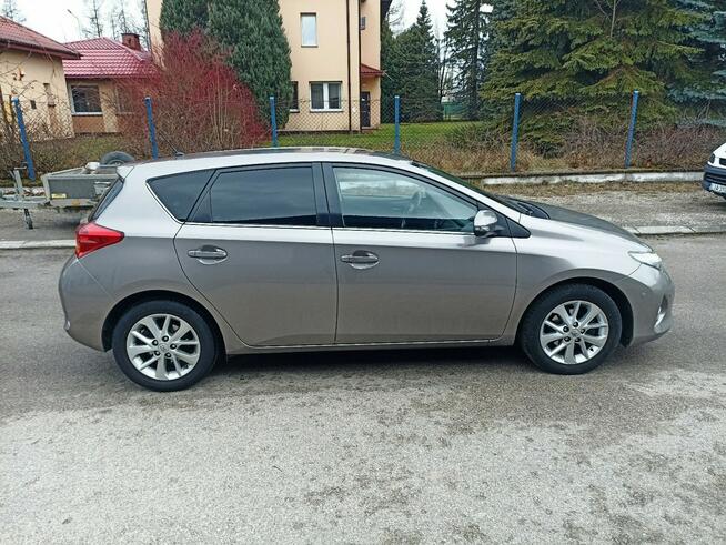 Toyota Auris ks. serwisowa, kamera, PDC, stan BDB Janów Lubelski - zdjęcie 12