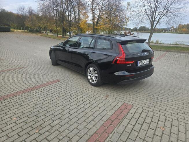 Volvo V60 2018r 2.0 Diesel 150KM Ledy Alu Navi z GWARANCJĄ Kadłubówka - zdjęcie 3