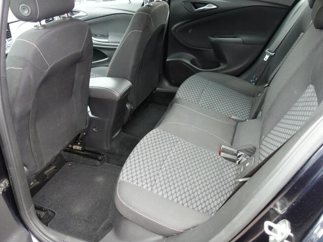 Opel Astra Sports Tourer z 2017 roku z silnikiem 1.6 (1598 cm³) Słupsk - zdjęcie 8