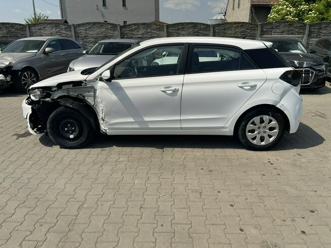 Hyundai i20 Klimatyzacja Gliwice - zdjęcie 4
