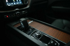 Volvo Xc 60 II 2.0 B5 AWD Plus Dark Theme Bezwypadkowy Węgierska Górka - zdjęcie 9