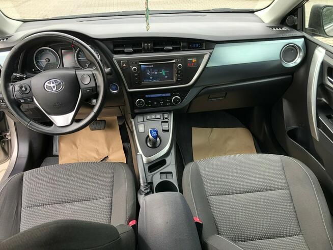 Toyota Auris 1.8 Hybryda, Klimatronic, Stan bdb Ostrowiec Świętokrzyski - zdjęcie 9