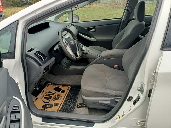 Toyota Prius 1.8 Hybrid 10r Automat Tarnów - zdjęcie 5