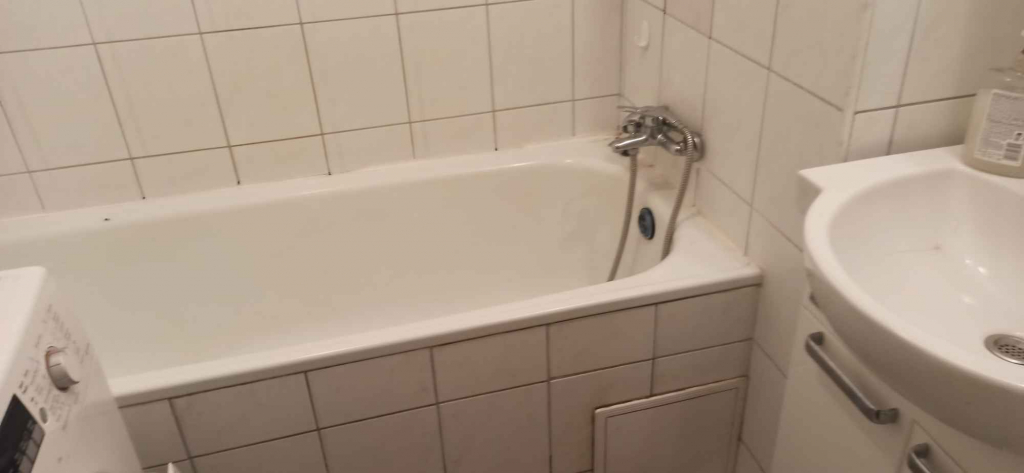 Pokój jednoosobowy do wynajęcia we Wrocławiu dla pracującego Fabryczna - zdjęcie 4