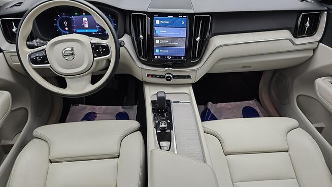 Volvo XC 60 B4 D Plus Bright aut ! Z Polskiego Salonu ! Faktura VAT ! Warszawa - zdjęcie 12