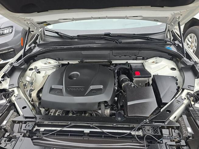 Volvo XC 60 INSCRIPTION / AWD / T5 / niski przebieg Tarnów - zdjęcie 12