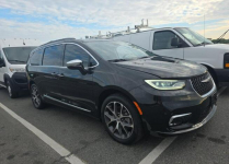 Chrysler Pacifica LIMITED / AWD / niski przebieg Warszawa - zdjęcie 3