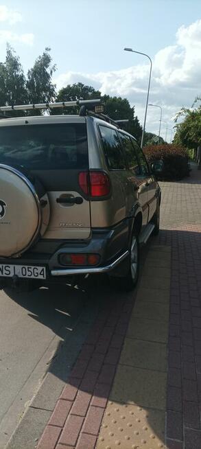 sprzedam Nissan Terrano II 3.0 diesel 2006 rok 7osób Ząbki - zdjęcie 4