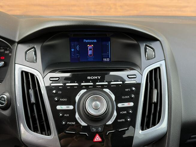 Ford Focus 12r. 1.0 benzyna bezwypadkowy bogata wersja Konradów - zdjęcie 10