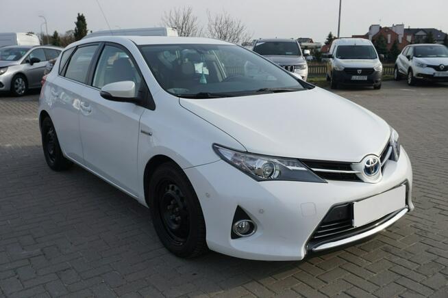 Toyota Auris 1.8 136KM Hybrid AUT Lublin - zdjęcie 3