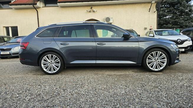 Škoda Superb Laurin &amp; Klement Canton ACC matrix Zieleniewo - zdjęcie 7