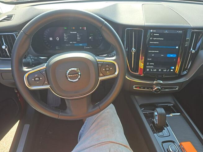 Volvo XC 60 Bogata wersja wyposażenia / AWD / T8 / niski przebieg Chwaszczyno - zdjęcie 9