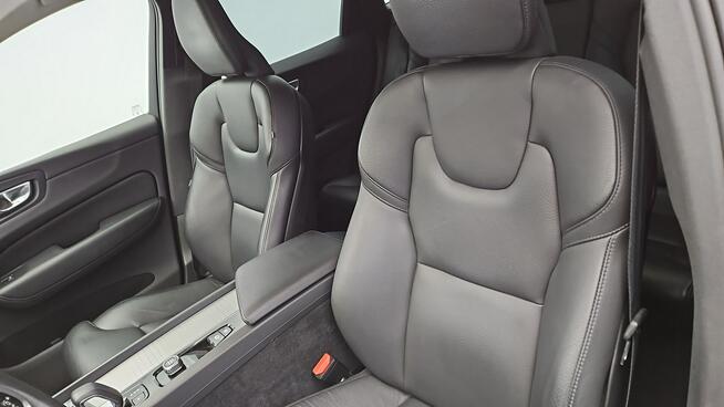 Volvo XC 60 B4 B Plus Bright aut ! Z Polskiego Salonu ! Faktura VAT ! Warszawa - zdjęcie 11