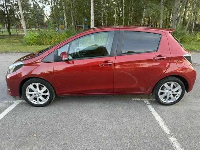 Toyota Yaris 1.5Hybrid Kamera Navi Keyless LED Alu Prywatny Końskie - zdjęcie 5