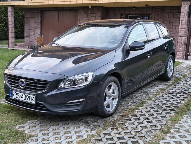 VOLVO V60 D3 Drive-E 2.0 150 KM, 2017 r, 195100 km. Rzeszów - zdjęcie 1