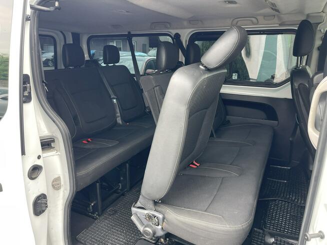 Opel Vivaro Klimatyzacja 9 osobowy Czujniki parkowania 120KM Gliwice - zdjęcie 12