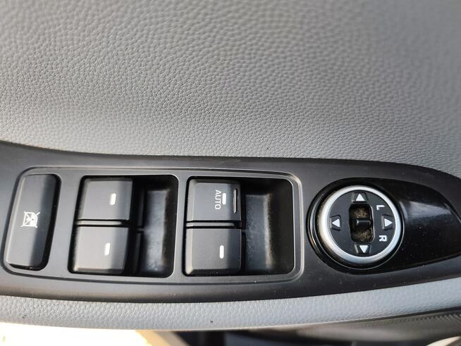 Hyundai i20 SPORT  Bezwypadkowy  wyposażenie Gwarancja Zgierz - zdjęcie 11