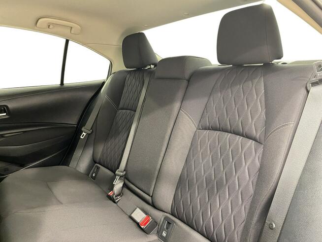 Toyota Corolla 1.8 Hybrid GPF Comfort Sedan Warszawa - zdjęcie 12