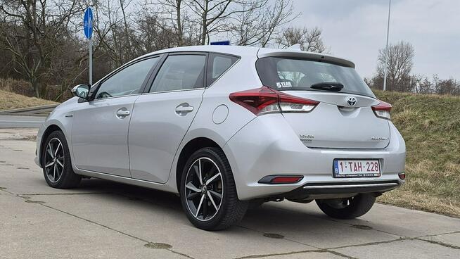 Toyota Auris _1.8 136KM_HYBRID_Led_Kamera_Navi_Climatronic_Serwis_ Płock - zdjęcie 4