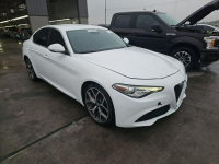 Alfa Romeo Giulia Wersja TI / 4x4  / niski przebieg