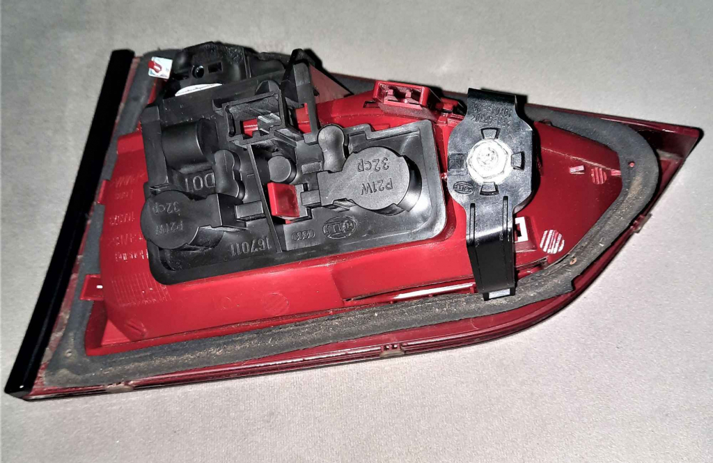 Oryginalna lampa - (prawy tył) Audi A4 B8 (Sedan) Jaworzno - zdjęcie 3