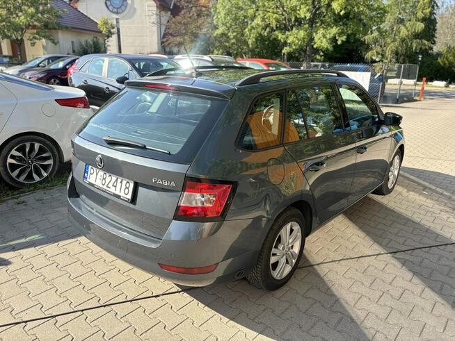 Škoda Fabia LPG / FV23% / CAR PLAY Poznań - zdjęcie 3