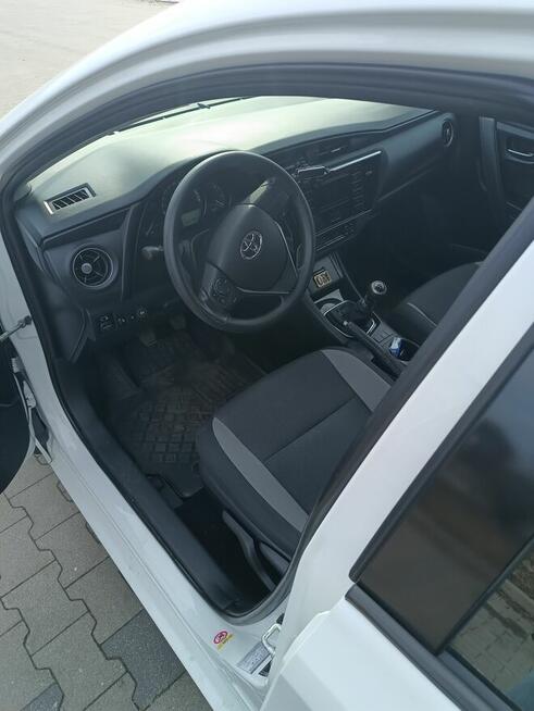 Toyota Auris 2018 benzyna LPG BRC salon pl Hrubieszów - zdjęcie 6