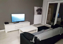 2pok 46met Okolice Jodłowickiej BALKON/GARAŻ/WINDA (Wrocław)