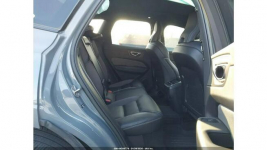 Volvo XC 60 / B5 R-DESIGN / Virtual cockpit / niski przebieg / Tarnów - zdjęcie 12