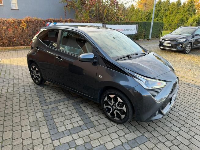 Toyota Aygo 1,0 72KM  Klima  Kamera  Kraj  Koła lato+zima Orzech - zdjęcie 4