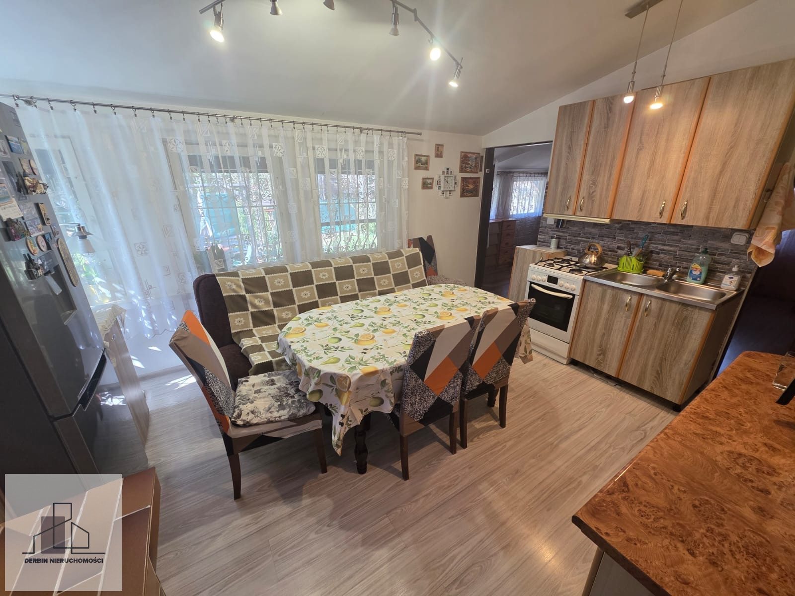 Dom całoroczny 55 m² plus 43 m2podpiwniczony |działka 602 m² | las Poddębie - zdjęcie 3