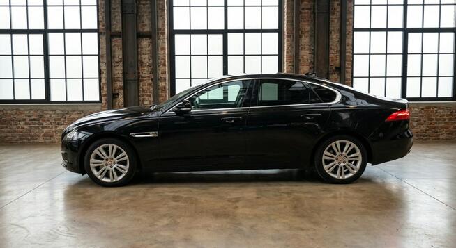 Jaguar XF Bezwypadkowy stan bdb Kraków - zdjęcie 4