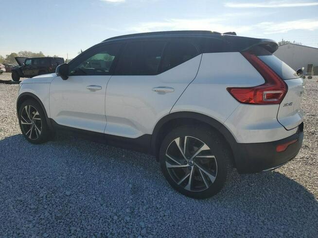 Volvo XC 40 / T5 R-DESIGN / 4x4 / niski przebieg / Tarnów - zdjęcie 5
