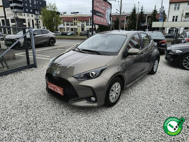 Toyota Yaris Salon PL mały przebieg Bydgoszcz - zdjęcie 1