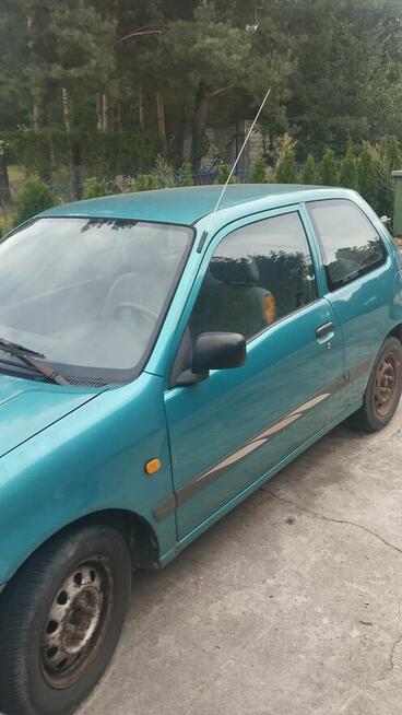 Toyota Starlet 1.3 Biały Ług - zdjęcie 4