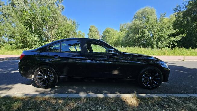 BMW 330D xDrive ładny stan 4x4 sedan Chełm Śląski - zdjęcie 4