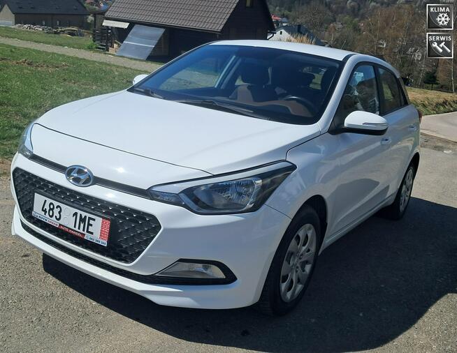 Hyundai i20 1.2 Benzyna 75 KM Cisiec - zdjęcie 1