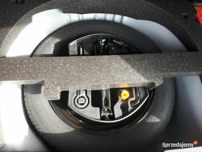 Peugeot 2008 1.2 PureTech 110KM 2015 rok Wolbrom - zdjęcie 12