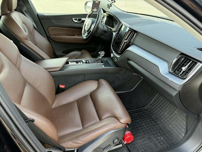 Volvo XC60 Kalisz - zdjęcie 9