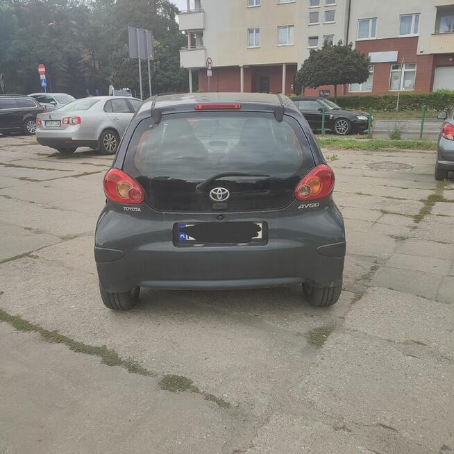 Syndyk sprzeda samochód osobowy Toyota Aygo Jeżyce - zdjęcie 5