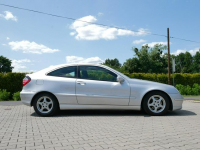 Mercedes C 180 1.8 129KM Coupe Panorama -Bogata wresja Goczałkowice-Zdrój - zdjęcie 11