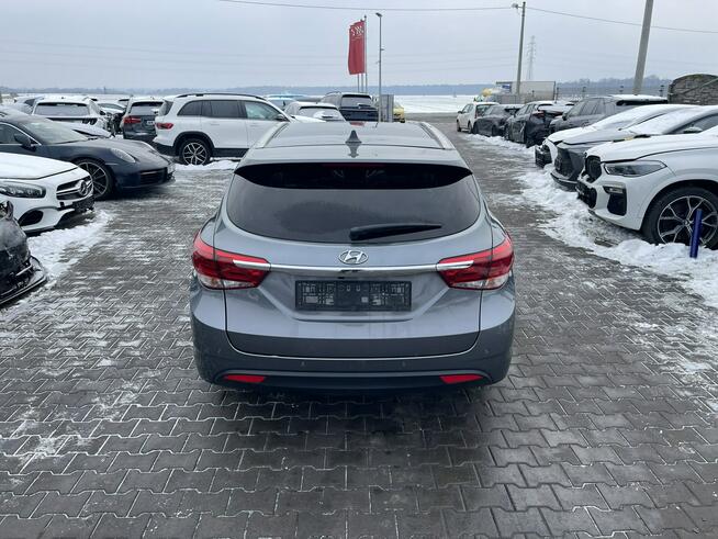 Hyundai i40 Premium Skóra Panorama Podgrzewanie Pamięć Kamera Gliwice - zdjęcie 3
