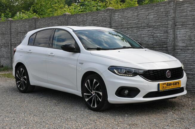 Fiat Tipo 1.4 120KM T-Jet hatchback LED Navi Kamera Czujniki Dąbrowa Górnicza - zdjęcie 7