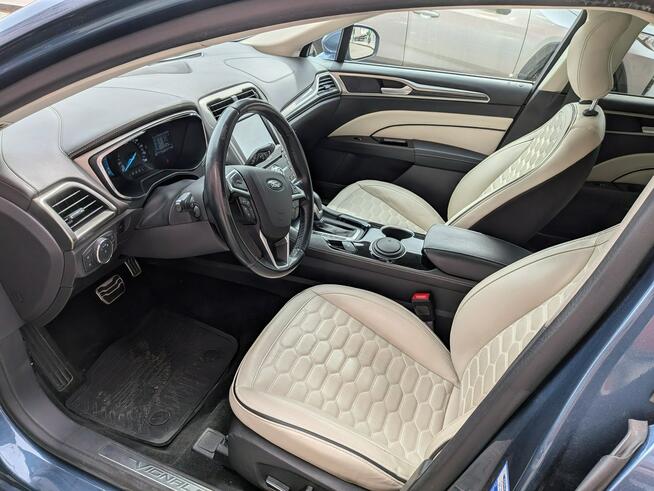 Ford Mondeo SW Hybrid Auto Vignale Kraków - zdjęcie 11